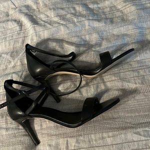 Michael Kors 8.5 black heels